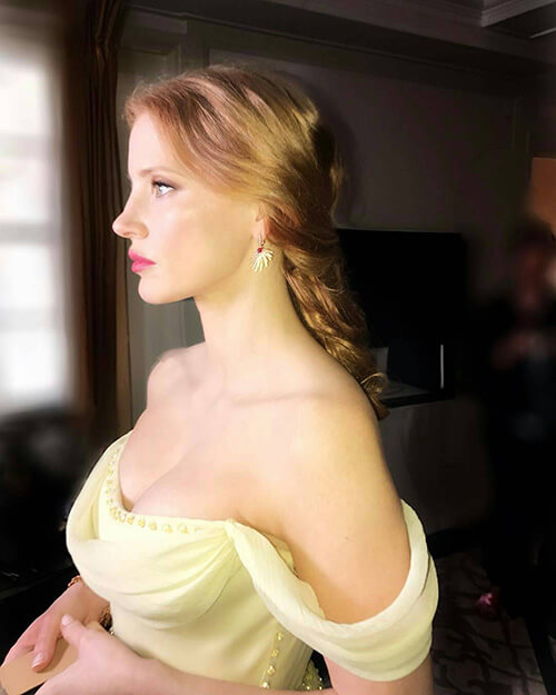 jessica chastain hot cream dresss hollywood actress cleavage show